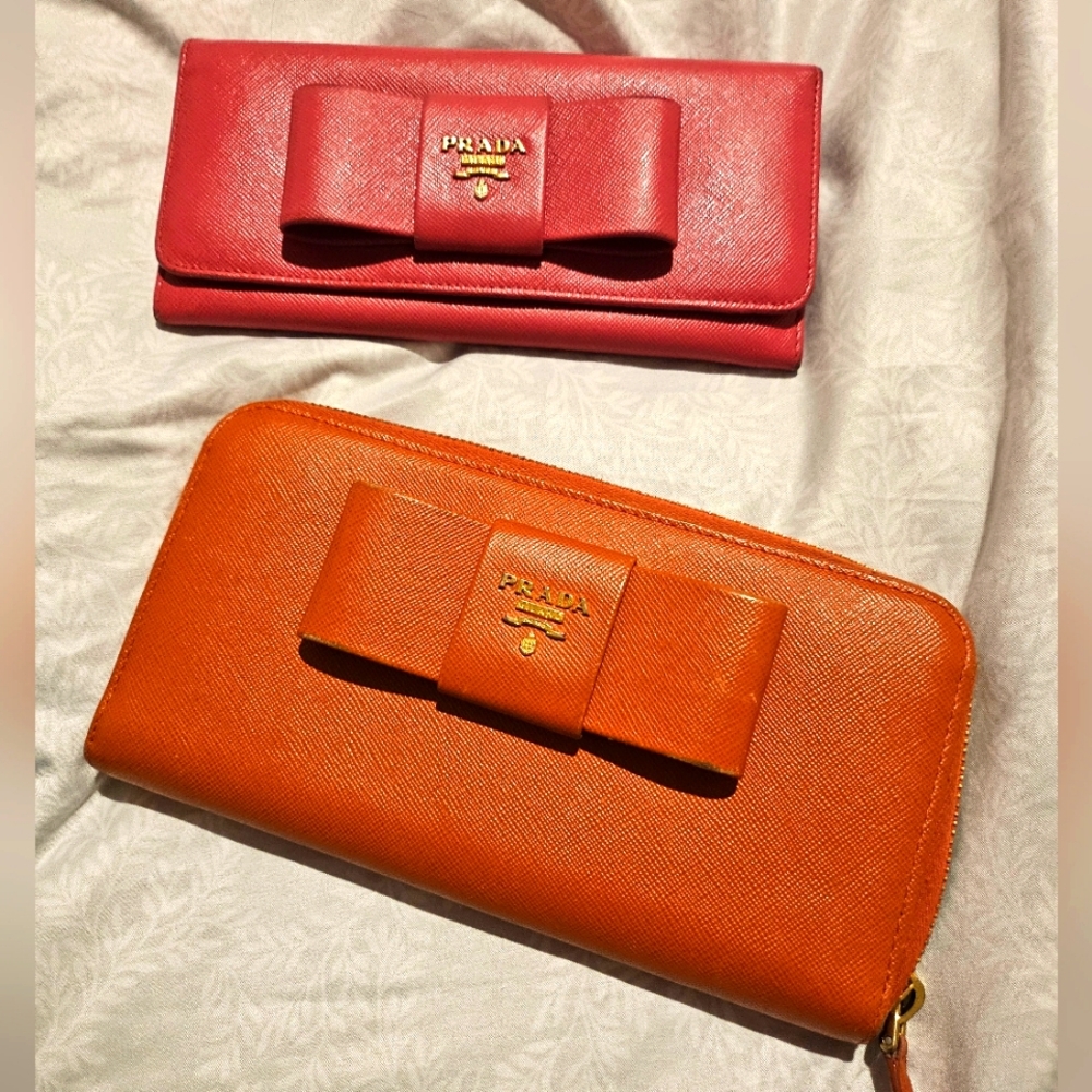 SET OF 2! Beautiful Prada Bow Wallets GUC Authentic in Pink and Orange